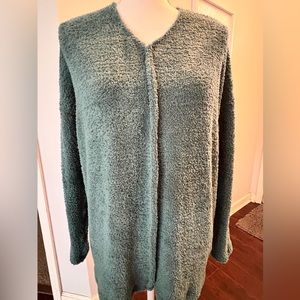 V neck sweater